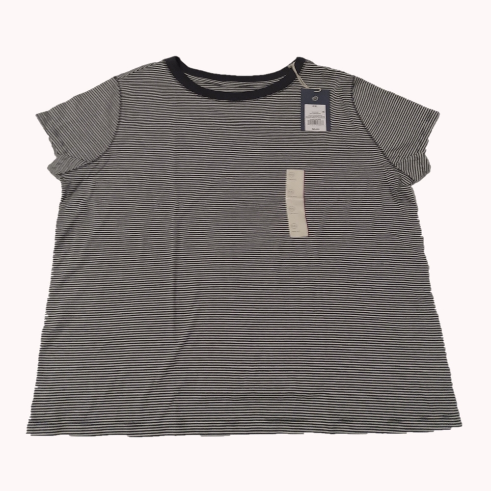 Women’s short sleeve graphic tee-Universal Threads